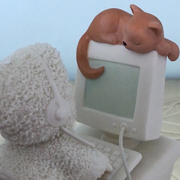 DEPARTMENT 56 SNOWBABY. SCREEN SAVER - Picture 8 of 8